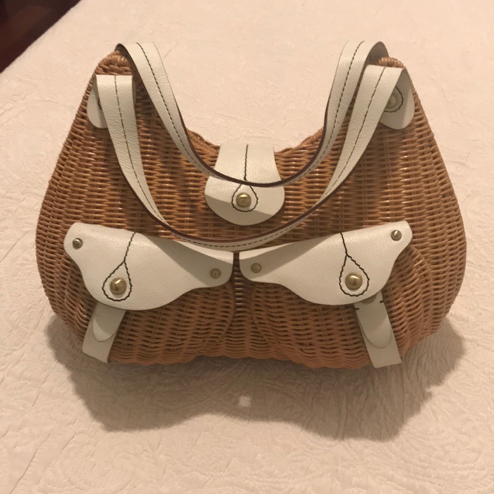 Hand bag